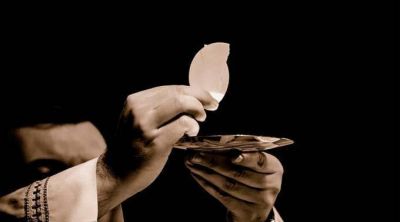Los sacramentos son grandes exorcismos, afirma autoridad vaticana