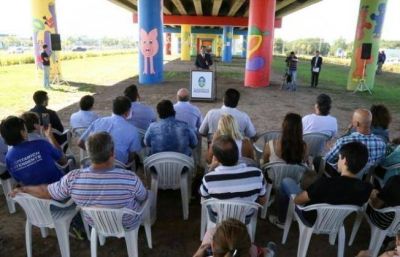 Capitanich inaugur� la intervenci�n art�stica en el viaducto de la ruta 16