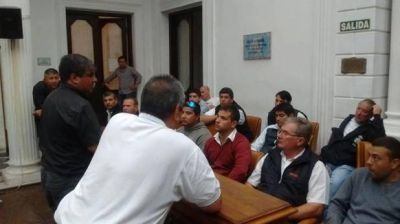 La UTA carga contra los concejales de la oposici�n y pide aumento del boleto