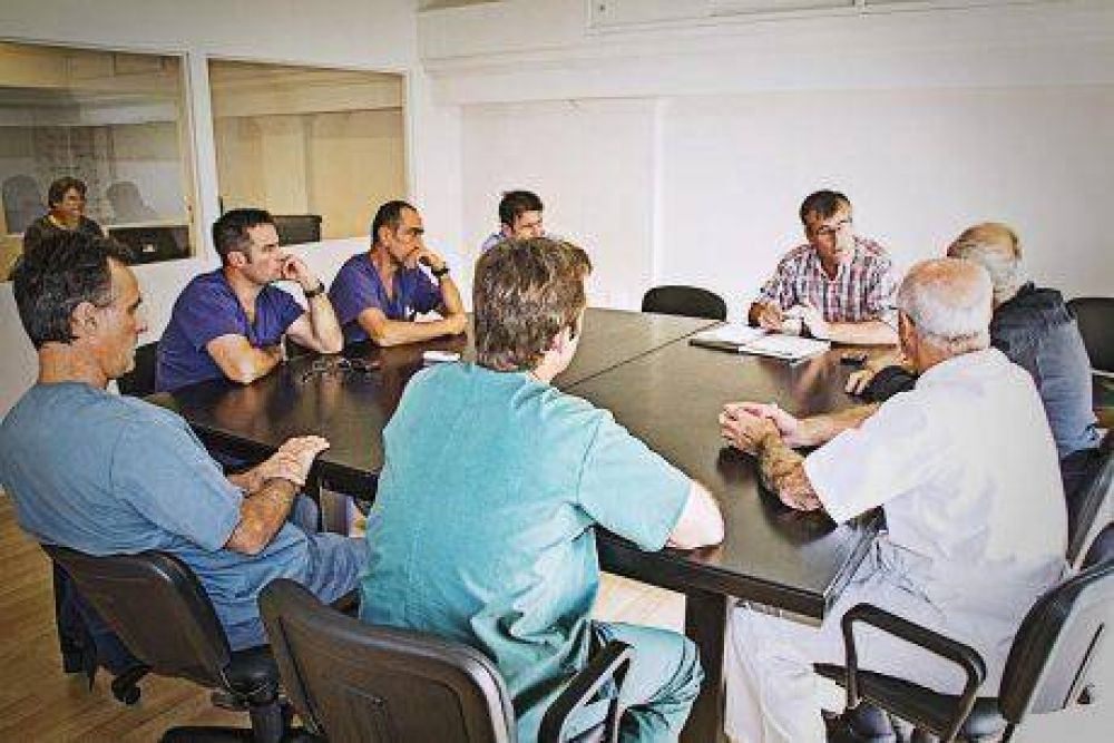 Se reunieron autoridades municipales con m�dicos en conflicto: consideraron que hubo avances