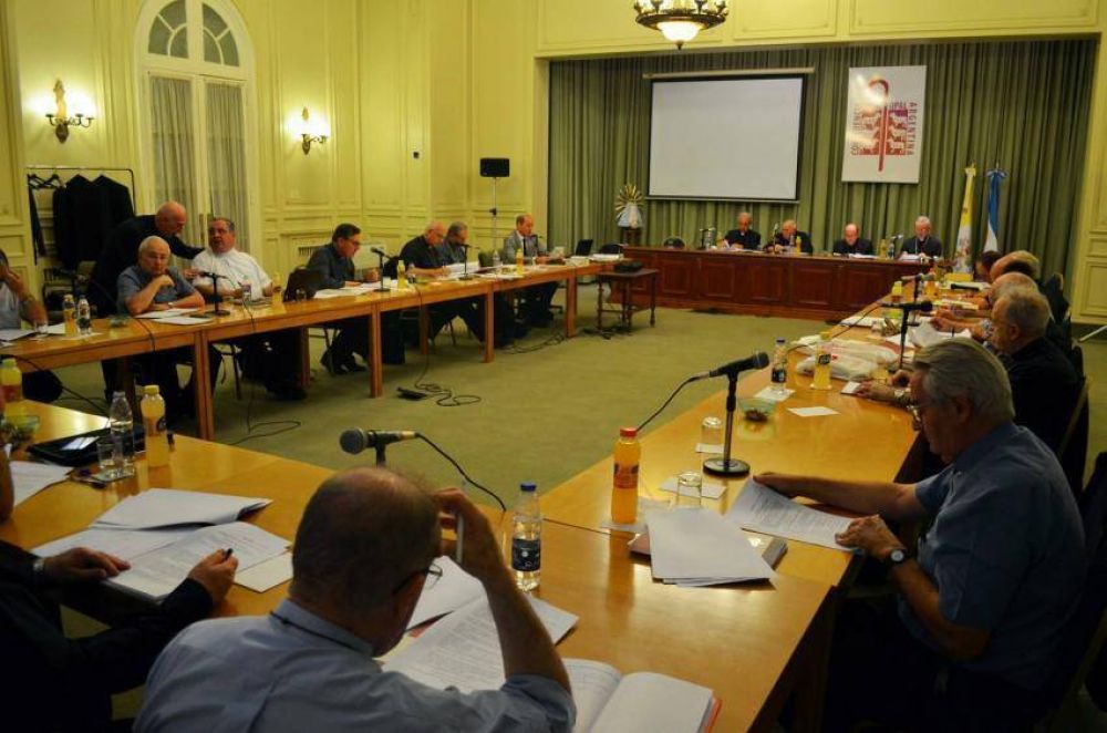 Los obispos abordaron diversos temas en su 176� reuni�n de la Comisi�n Permanente