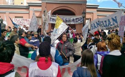 Masiva marcha de docentes