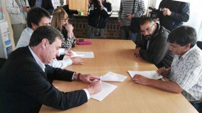 ATE y el Gobierno firmaron hoy el acuerdo que puso fin al conflicto