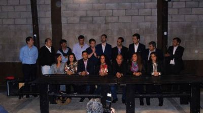 En tierras peronistas, Cambiemos puso en juego su mesa
