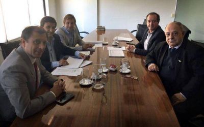 Arroyo esperanzado por avances de obras de pavimentaci�n y alumbrado