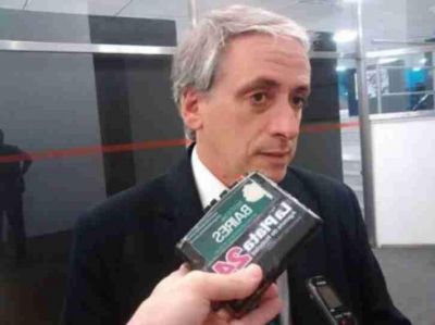 Javier Gast�n fue tentado para pasarse a Cambiemos