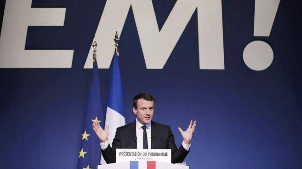 Macron se asumi como un populista independiente y Hamon reforz su lugar en la izquierda