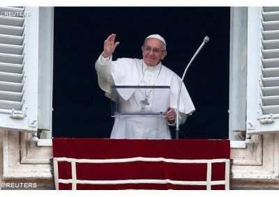 Cuaresma es la ocasi�n buena para acercarnos a Jes�s en el rostro de los hermanos que sufren, dijo el Papa en el �ngelus