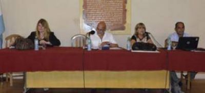 Gobierno ofreci� a los docentes aumento salarial del 22% en dos veces