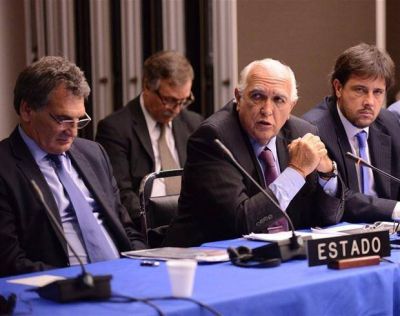 El Gobierno defendi� en la CIDH el decreto migratorio