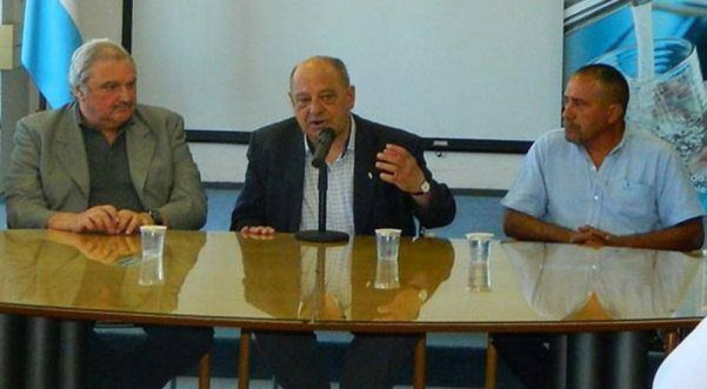 OSSE: sin agua que apague tanto fuego; el directorio qued� bajo la lupa