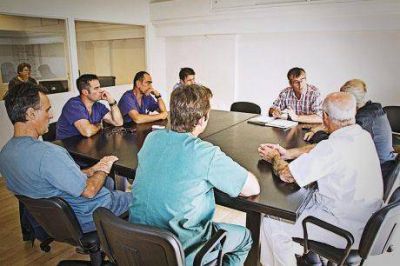 Propuesta del municipio de Trenque Lauquen: salario promedio de traumat�logos, ginec�logos, cirujanos entre 34 y 39 mil pesos