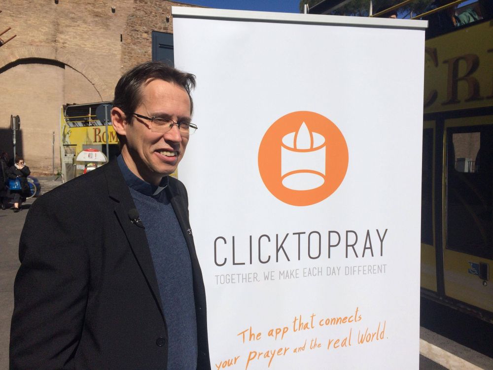 Primer aniversario del lanzamiento de la plataforma Click To Pray