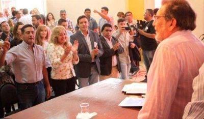 �Los candidatos los deben decidir los que fueron elegidos por el voto popular�