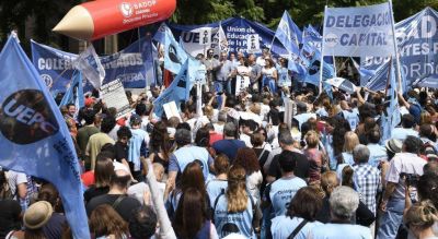 La UEPC se retira del di�logo paritario