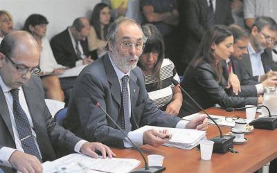 La oposicin exigi que el conflicto de inters se regule por ley y no por decreto