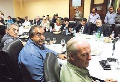 El triunvirato reconoce turbulencias pero asegur� que el paro nacional es inexorable