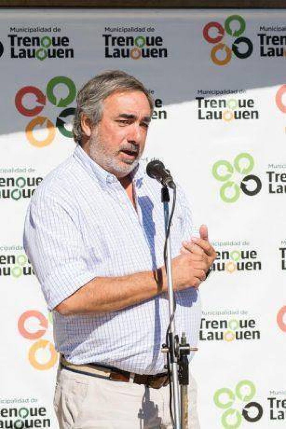 Fern�ndez se mostr� visiblemente molesto y la causa es el conflicto con algunos m�dicos del Hospital de Trenque Lauquen