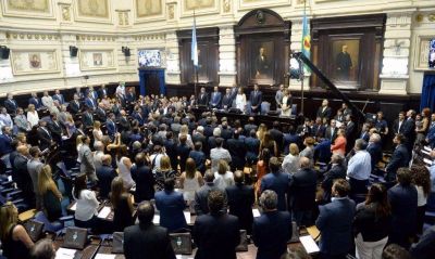 Massa quiere colar la pol�mica por el Indio en la primera sesi�n legislativa