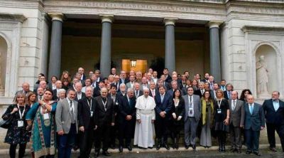 Tras seminario con el Papa Francisco, catedra inspirada por el Pontifice reclama por el Derecho Humano al Agua