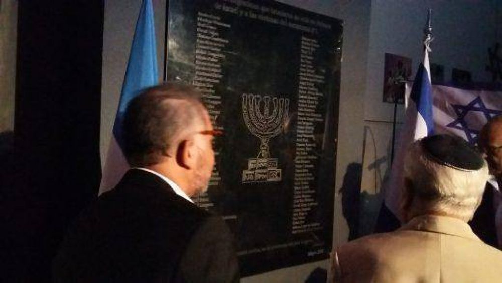Se descubri la placa en memoria de los Olim argentinos que defendieron al Estado de Israel