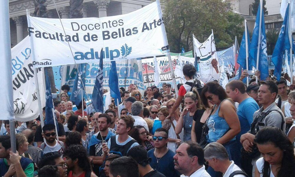 �Hay que dar la disputa en el plano nacional y provincial para romper el techo del 18 por ciento�, reafirm� Agmer 