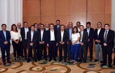 Junto a 20 provincias, Salta particip� de la firma de un importante acuerdo fiscal
