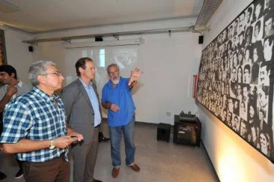 Bordet inaugur� la muestra �Memoria y resistencia durante la dictadura� 