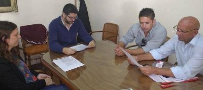 Paritarias municipales: lejos del acuerdo y alerta de posible paro