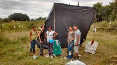 Desalojan terrenos ocupados en Barrio 21 de Septiembre