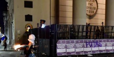 Mons. Castagna advirti� sobre un plan �diab�lico� para expulsar a Dios de la vida social