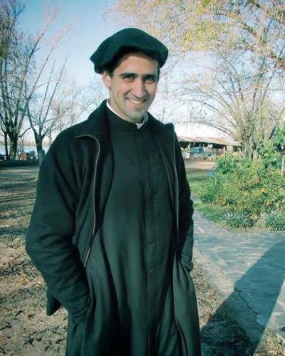 El padre Lucas Mart�nez ser� el nuevo p�rroco de Santiago Ap�stol