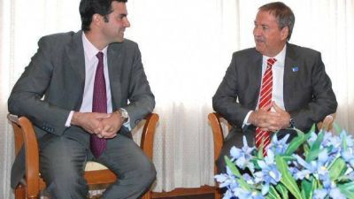 Urtubey y Schiaretti apoyan la decisi�n de no convocar a una paritaria nacional