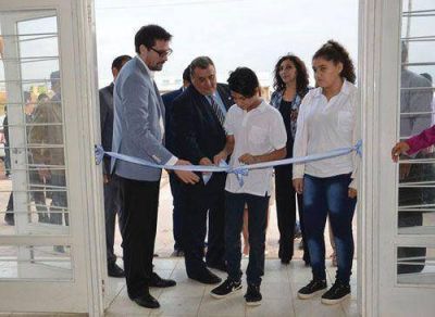 Inauguran una escuela en la zona Sur y proyectan otra