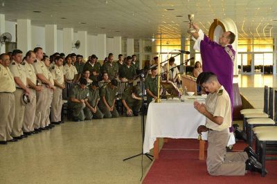 Despu�s de una d�cada, el obispado castrense vuelve a tener obispo
