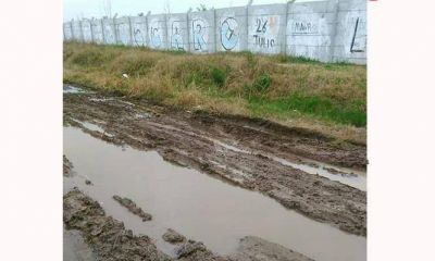 Denuncian que dos countries arrojan desechos cloacales a la calle