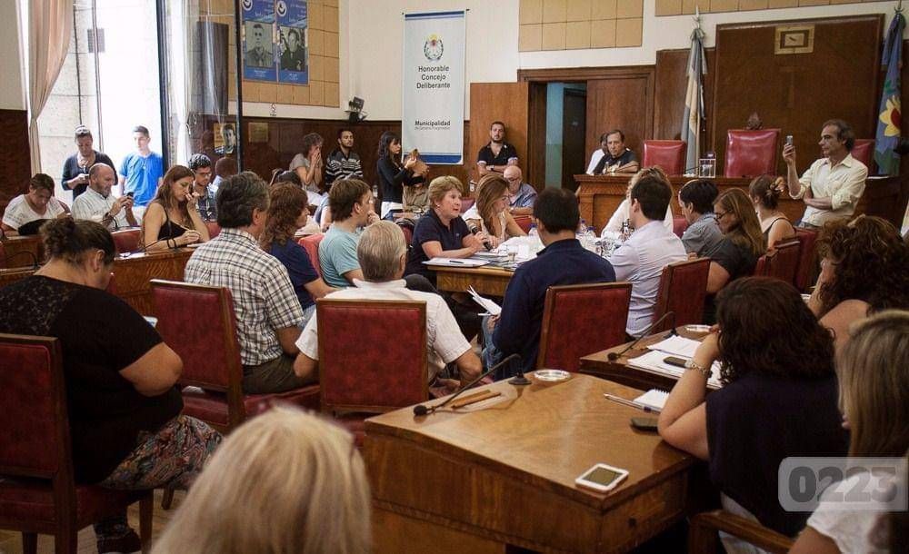 Concejales oficialistas y opositores pidieron la renuncia de Crovetto