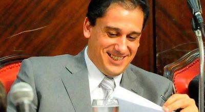 Luego de los recortes, Pamp�n dijo que �es lamentable la pol�tica del Emder�