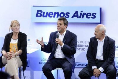 Sin definir su candidatura, Massa lleva la escuela de Gobierno a la costa