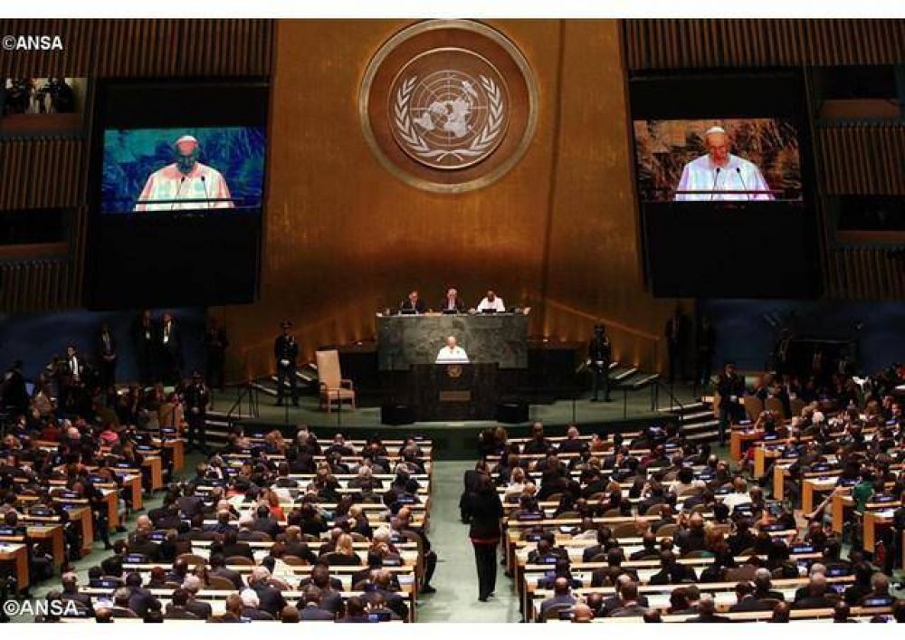 Papa a la ONU: mundo sin armas nucleares imperativo moral y humanitario
