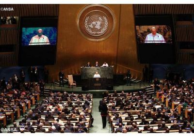 Papa a la ONU: mundo sin armas nucleares imperativo moral y humanitario