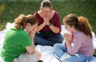 Mons. Buenanueva: �L�branos del mal�, un grito de confianza en el amor compasivo de Dios