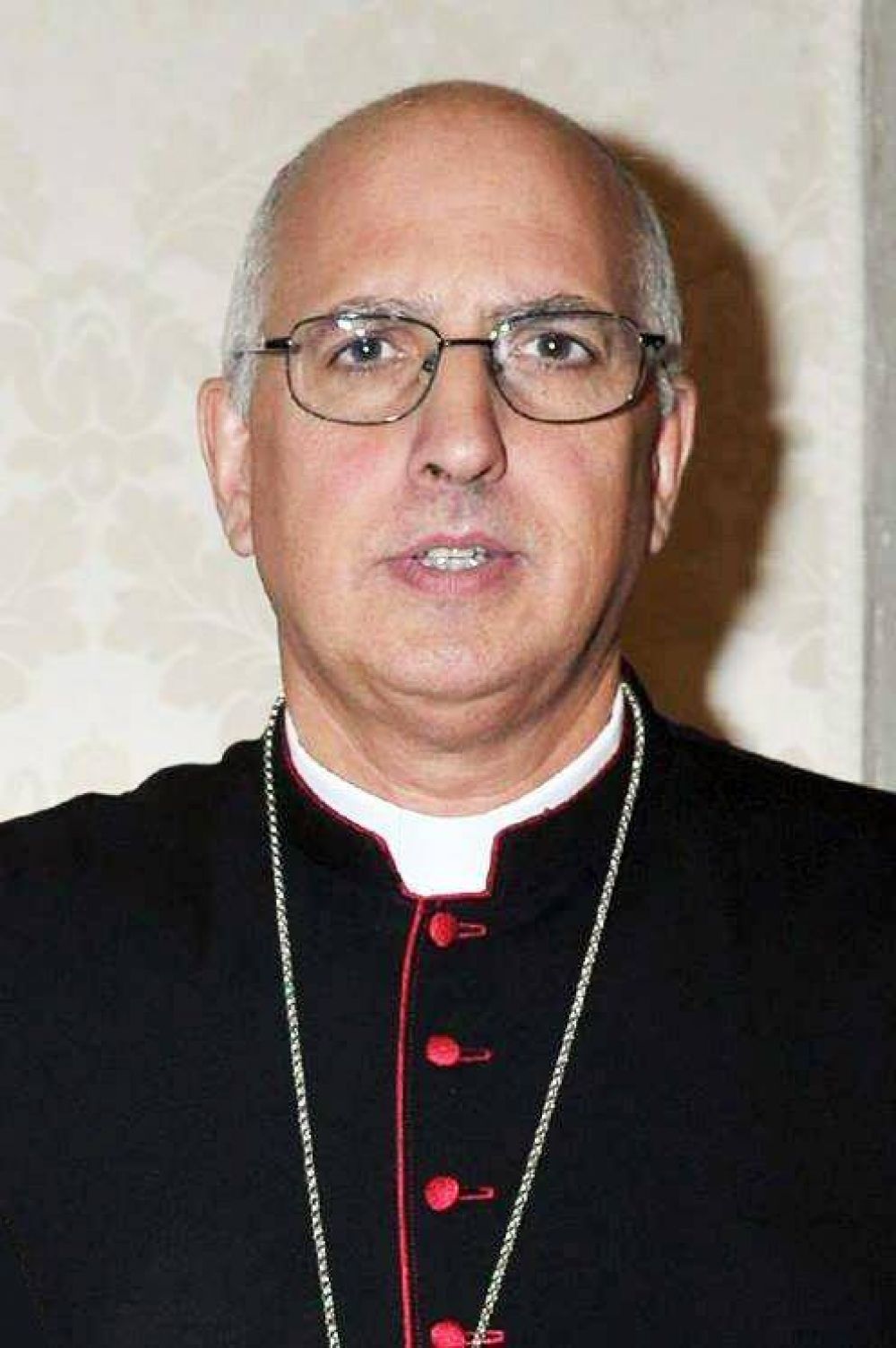 El nuevo obispo castrense dijo que hay que mirar la historia 