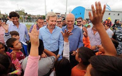 Frigerio visit� Lan�s e inaugur� obras junto a Grindetti