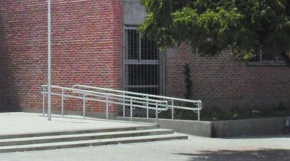 Licitan obras del plan de accesibilidad a escuelas