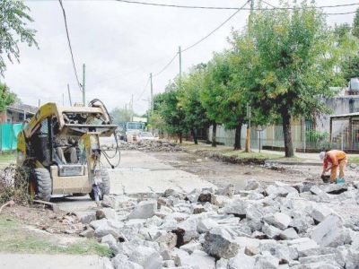 Avanzan obras sobre importantes avenidas y rutas