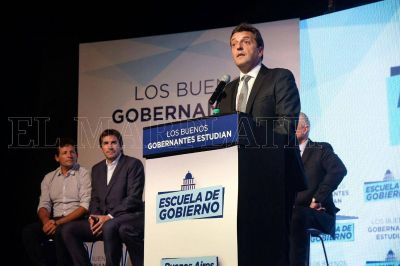 �El Gobierno no encuentra el rumbo para resolver los problemas econ�micos�