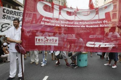 Comenz� el paro m�dicos bonaerenses en reclamo de paritarias
