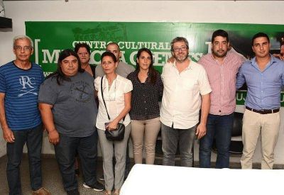 Sujarchuk sum� a su espacio a referentes de Cambiemos