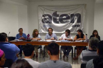 Docentes ir�n al paro hasta el viernes